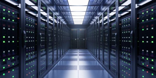 Serveurs de données dans un centre de données moderne