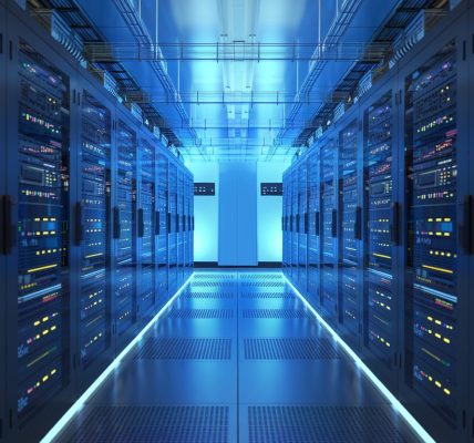 Salle de serveurs moderne avec éclairage LED